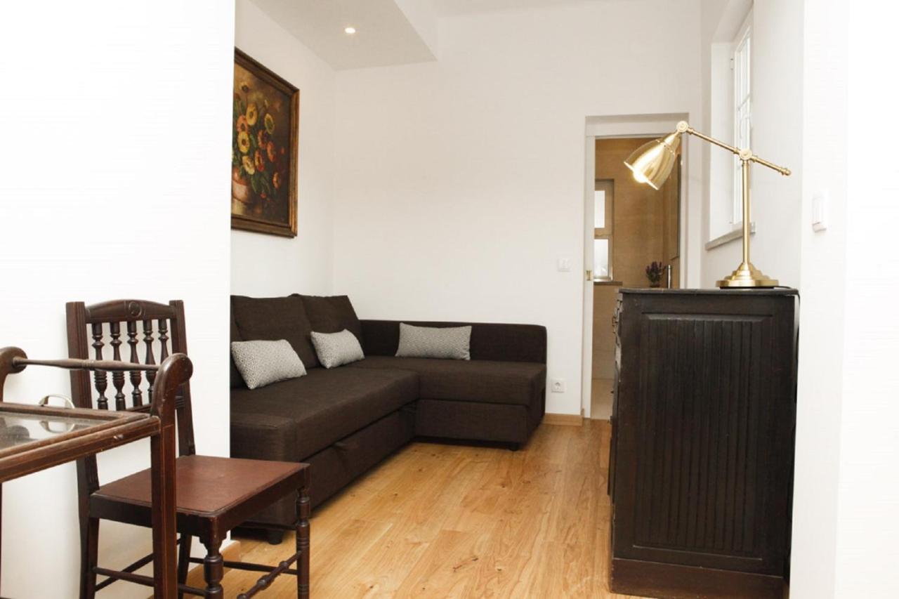 Cushy Apartment With Garden In Estoril Ngoại thất bức ảnh