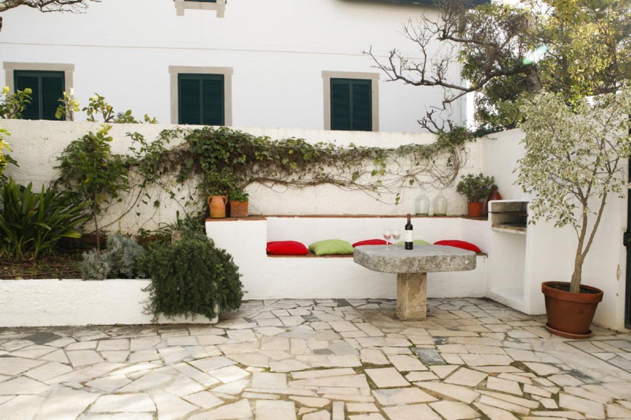 Cushy Apartment With Garden In Estoril Ngoại thất bức ảnh