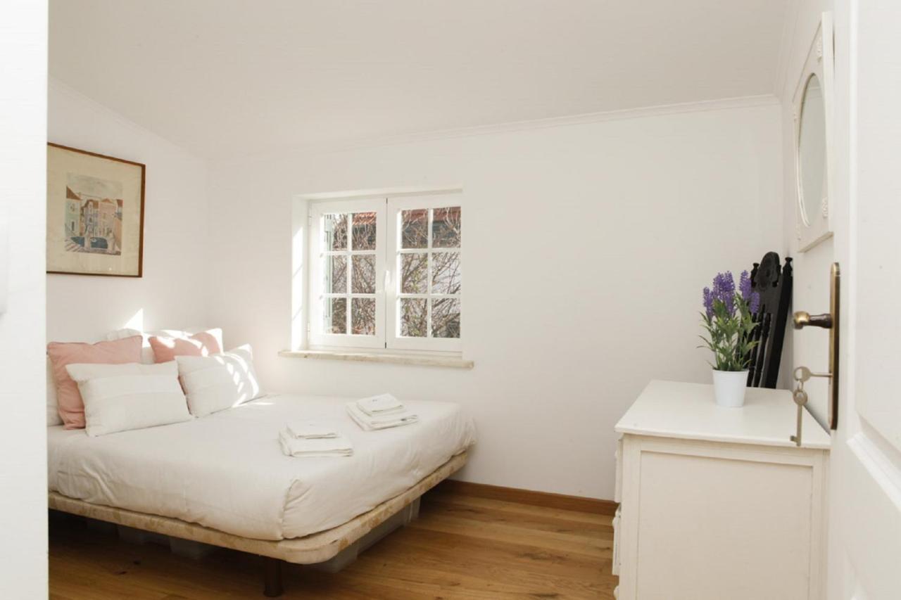 Cushy Apartment With Garden In Estoril Ngoại thất bức ảnh